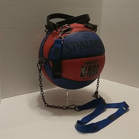 NWT LIMITED EDITION HANDMADE RED & BLUE Basketball Purse 🏀 - Picture 5 of 16